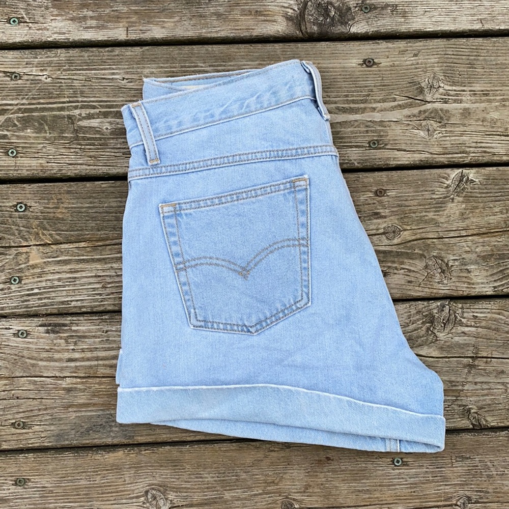 Levi’s High Rise Shorts